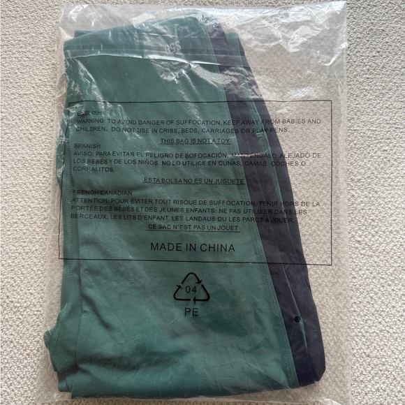 Split59 Layla Airweight High-Waist 7/8 Green Leggings - Picture 5 of 6